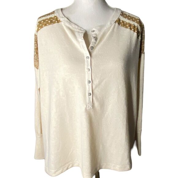 In Loom Wm’s Sz Med Ivory Soft Knit Contrast Handkerchief Henley Shirt Top - Picture 1 of 8